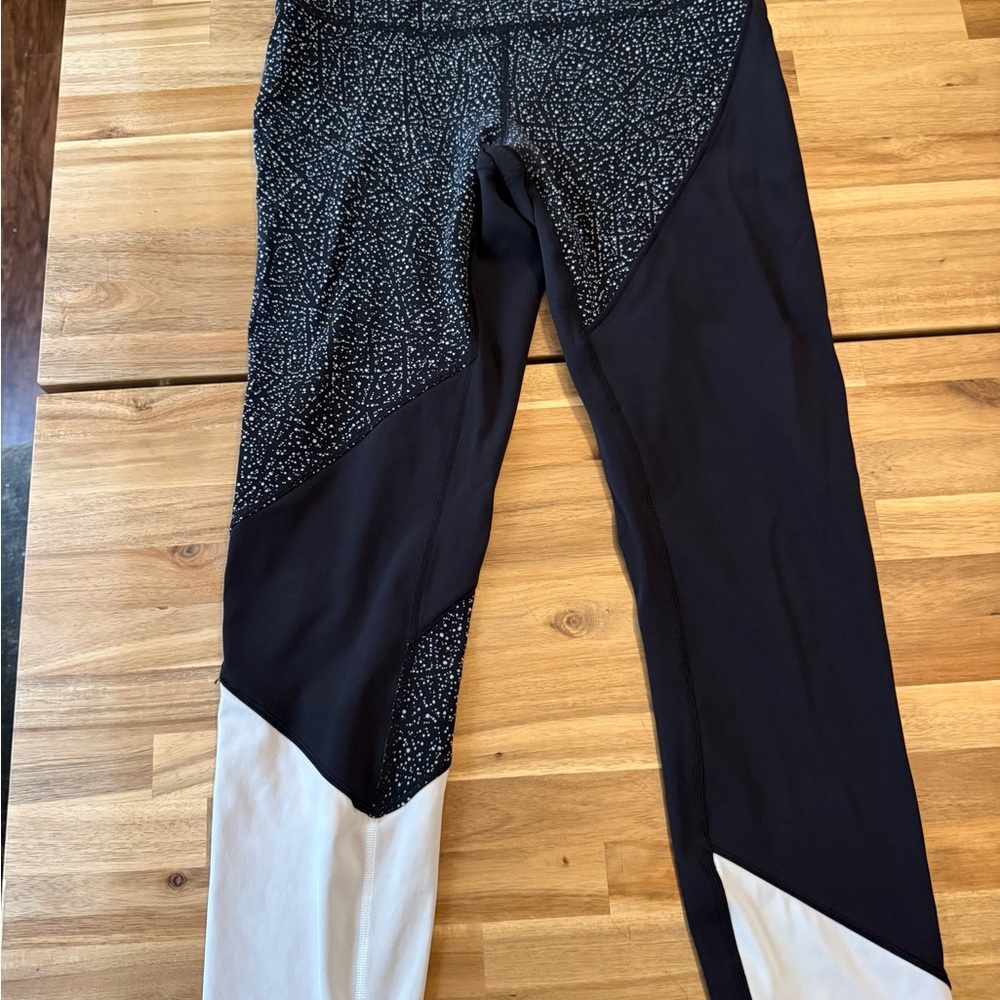 Lululemon Black and White Patterned Leggings